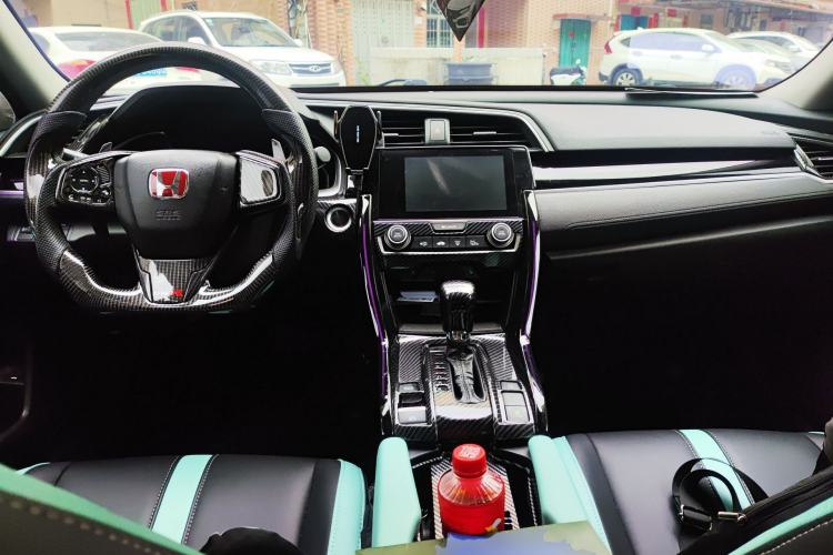 Used Honda Civic 2016 220TURBO CVT Luxury Edition Center Console