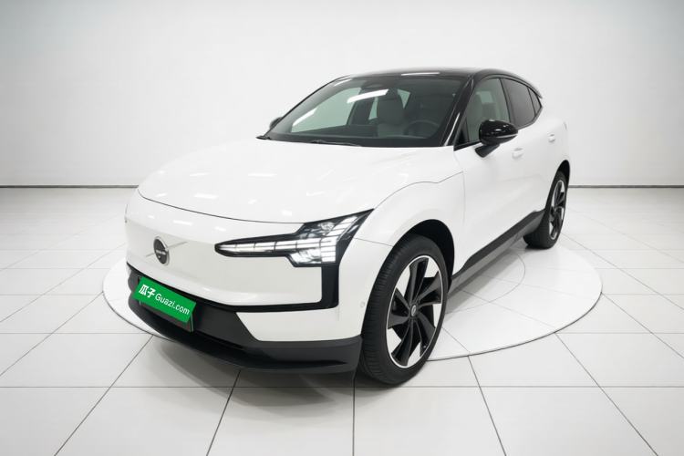Used Volvo EX30 2025 Rear-Drive Long-Range Version Ultra
