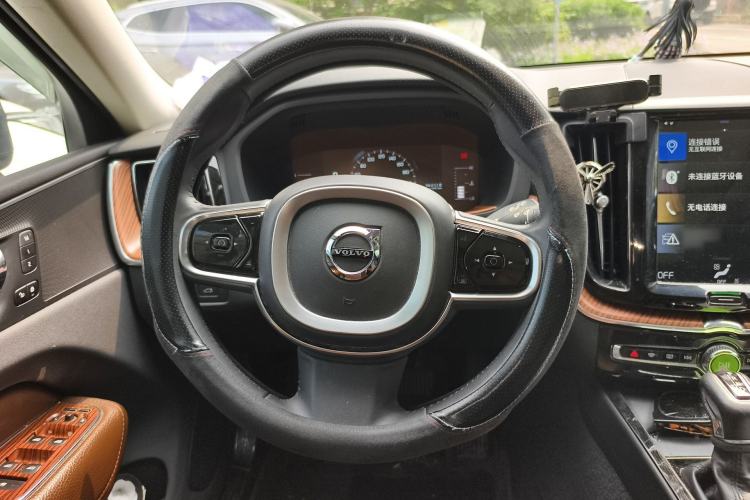 Used Volvo XC60 2019 T5 4x4 Smart Edition China VI Standard