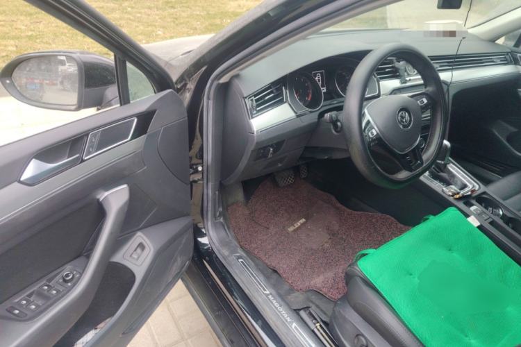 Used Volkswagen Magotan 2019 330TSI DSG Leading Edition China V Standard
