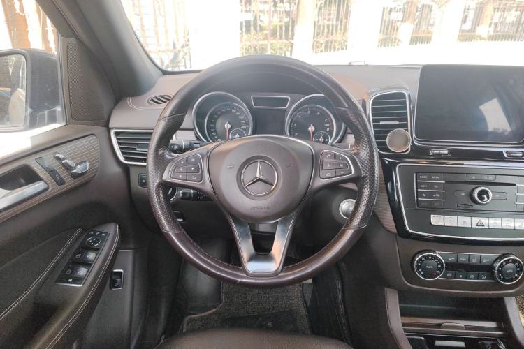 Used Mercedes-Benz GLE 2019 GLE 320 4MATIC Dynamic Edition Prestige Model Steering Wheel
