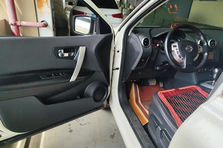 Used Nissan Qashqai 2015 2.0 XL Coolfire CVT 2WD Driver Seat