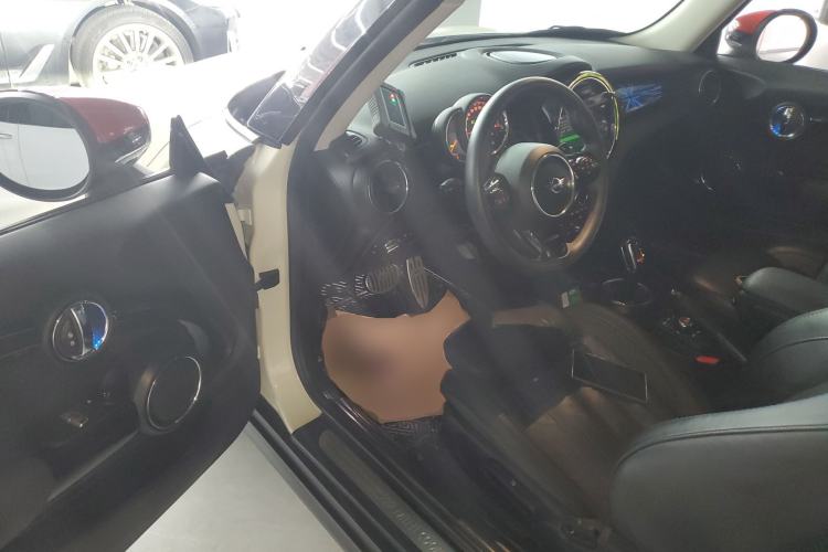 Used MINI 2019 2.0T COOPER S Artist