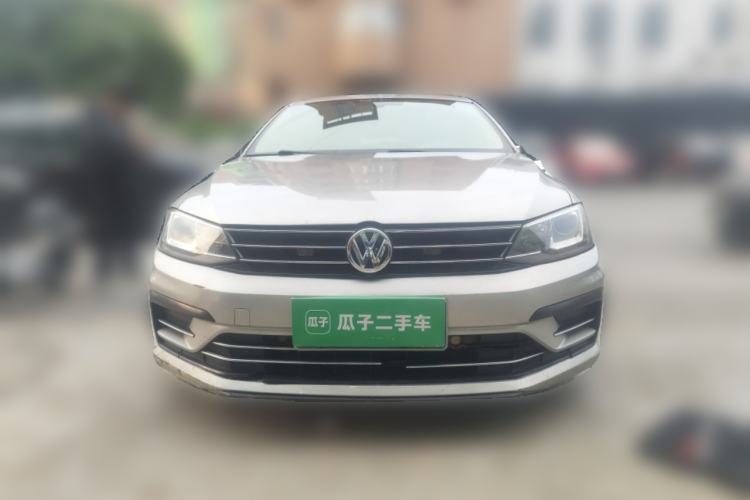 Used Volkswagen Sagitar 2017 230TSI Automatic Luxury Edition Front