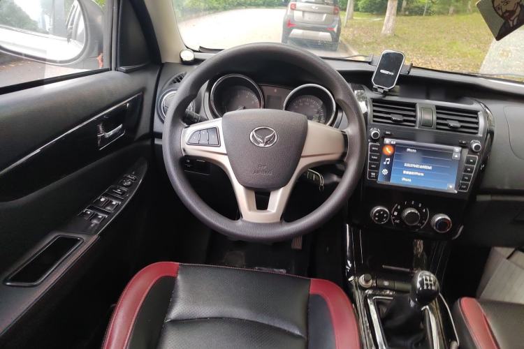 Used HYOSOW S3 2014 1.5L Comfort Version China IV Emission Standard Steering Wheel