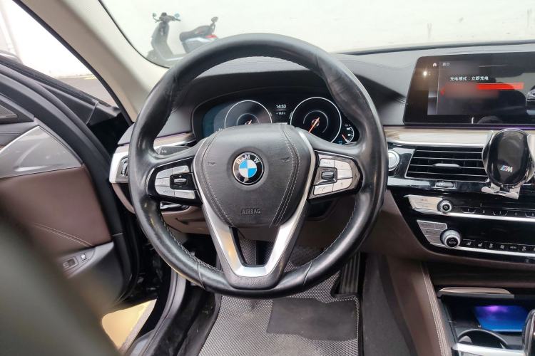 Used BMW 5 Series New Energy 2019 Updated 530Le Pioneer Edition Steering Wheel