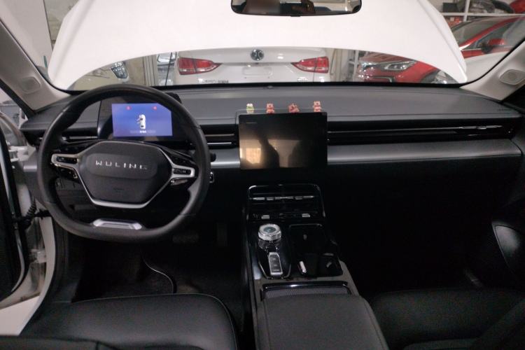 Used Wuling E5 2024 410 km Standard Version
