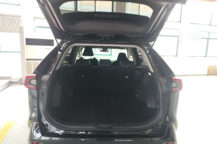 Used Toyota Wildlander 2024 2.0L CVT Two-Wheel Drive Leading Edition
