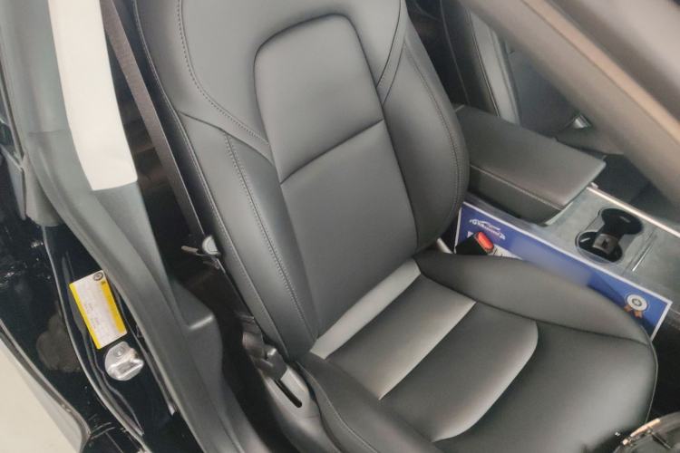 Used Tesla Model 3 2022 Rear-Wheel-Drive Version Right Front Seat
