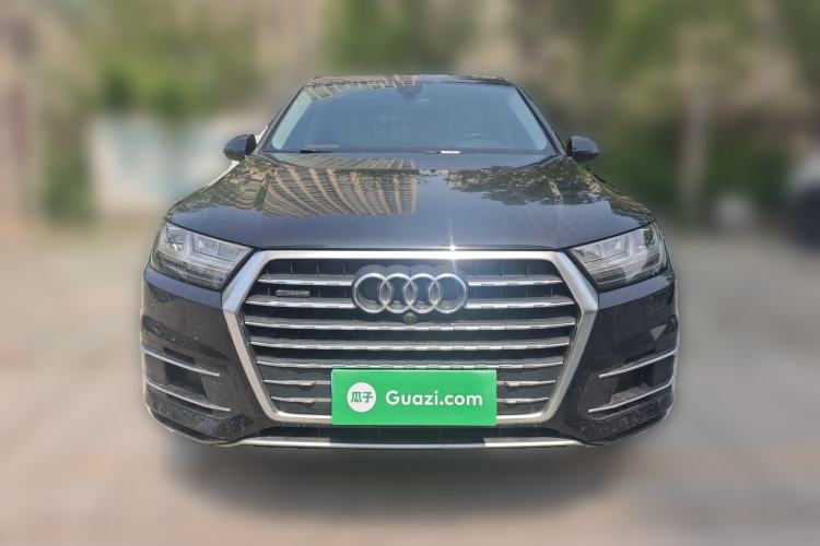 Used Audi Q7  Front