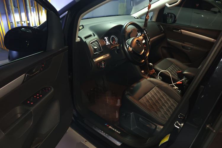 Used Volkswagen Sharan 2018 380TSI Comfort Edition 7-Seater Driver Seat