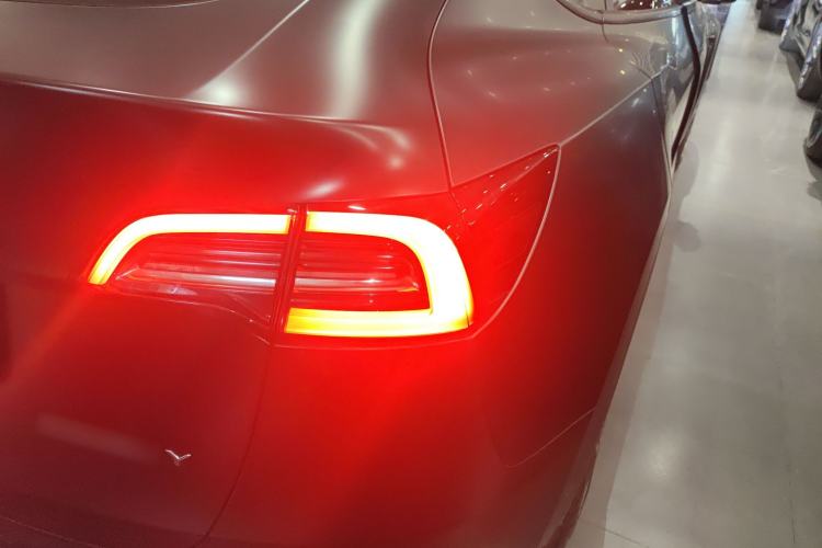 Used Tesla Model Y 2022 Rear-Wheel-Drive Version