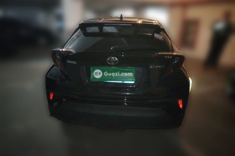 Used Toyota C-HR 2018 2.0L Flagship Sunroof Version China VI Standard