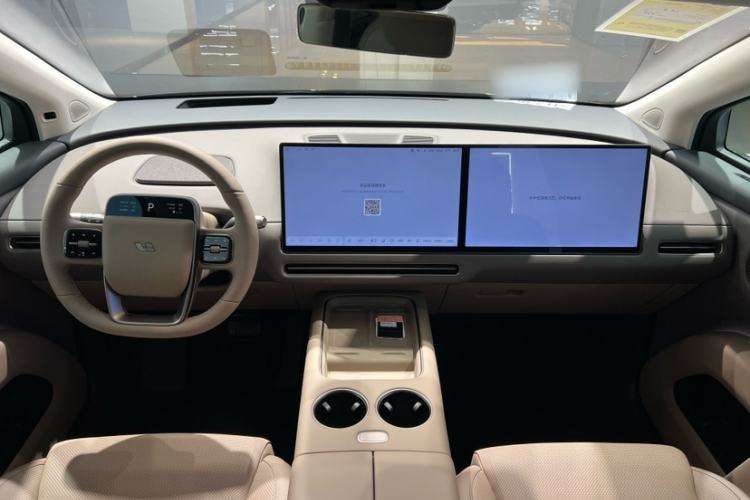 Used Li Auto Li Auto i8 2025 Model Standard Version