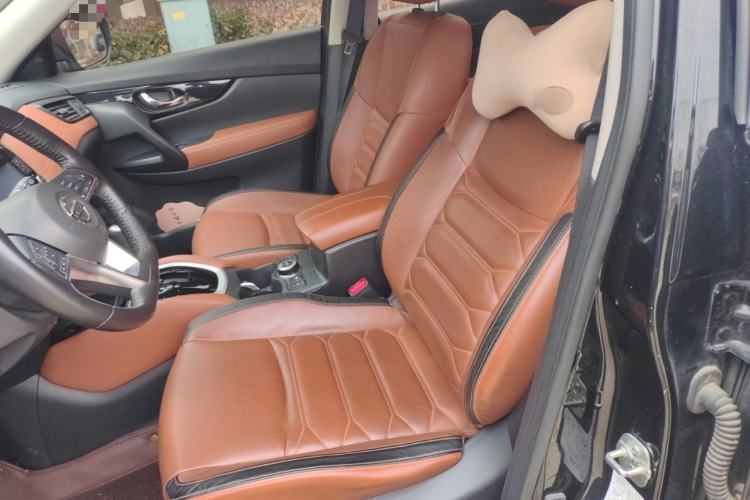 Used Nissan X-Trail 2017 2.5L CVT Ultimate Edition 4WD Left Front Seat