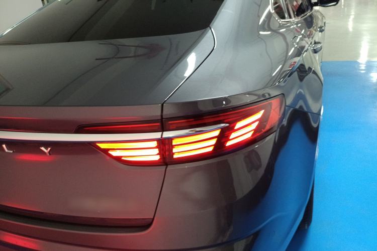 Used Geely Auto Preface 2021 2.0TD Flagship Edition Right Rear Taillight