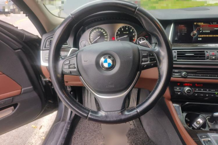 Used BMW 5 Series 2015 535Li Leading Model
