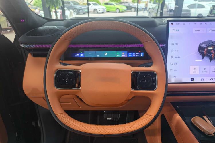 Used Lynk & Co 900 2025 1.5T Ultra
