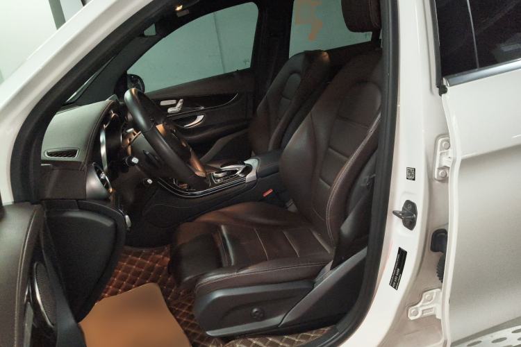 Used Mercedes-Benz GLC 2018 Facelift GLC 260 4MATIC Luxury Edition
