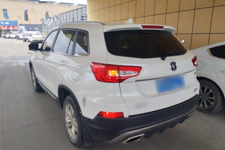 Used CHANGAN CS75 2017 Shangkui Edition 1.5T Automatic Fengyue Model
