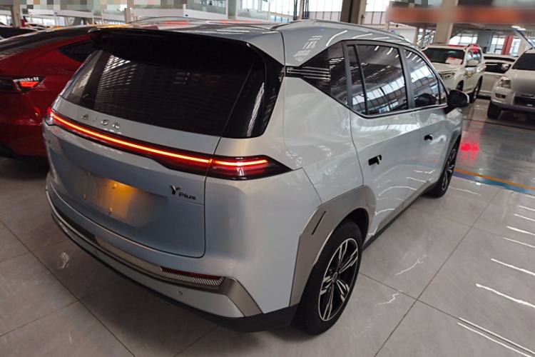 Used AION Y 2023 Younger
