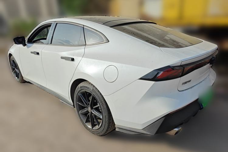 Used CHANGAN UNI-V 2022 1.5T Prestige Version
