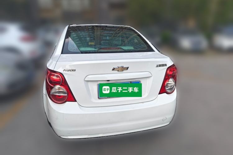 Used Chevrolet Aveo Sonic 2011 Sedan 1.4L MT SL