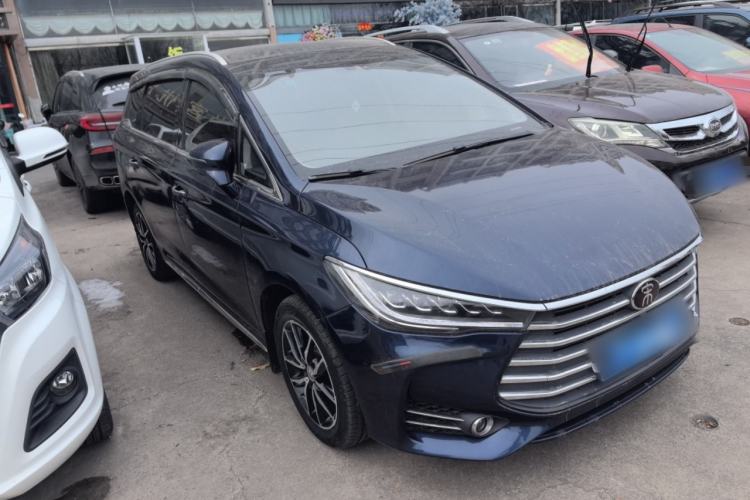 Used BYD Song MAX 2018 1.5T Automatic Smart Connect Elite Model with 6 Seats