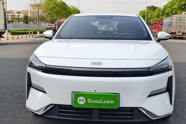 Used Geely Galaxy L6 2025 EM-i 140km Long-Range Version