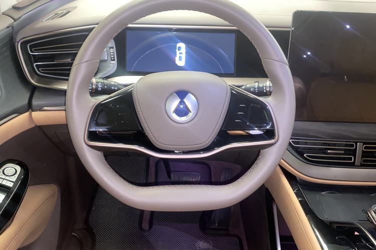 Used Denza D9 2022 DM-i 970 Four-Wheel Drive Flagship Model