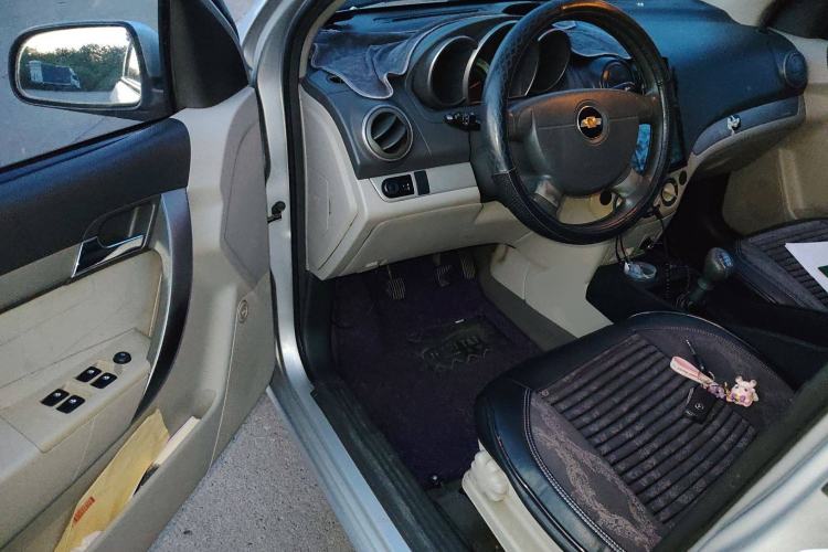 Used Chevrolet Lova 2010 1.4 MT Fengdu Version