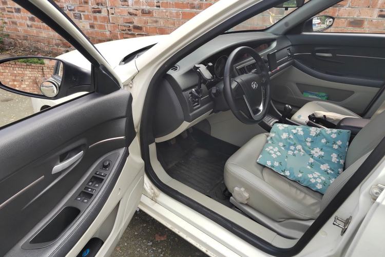 Used BAIC Senova D50 2015 1.5L Manual Comfort Value Navigation Edition Driver Seat