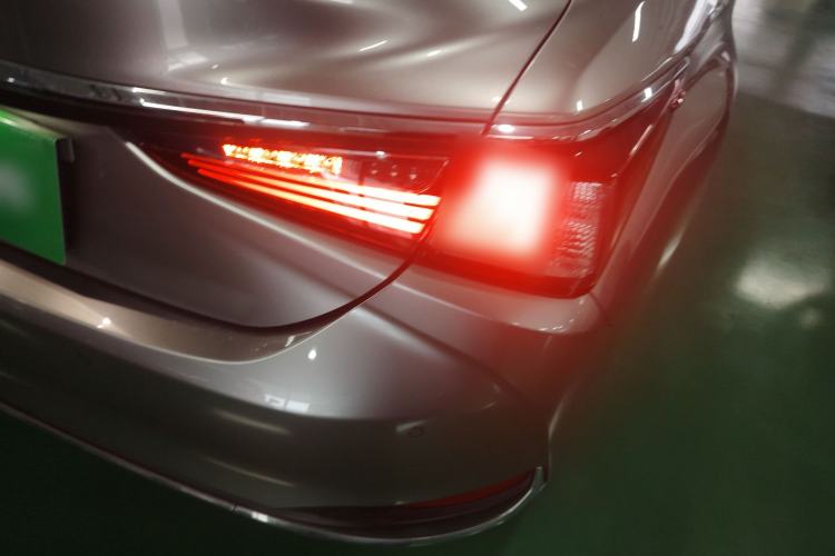 Used Lexus ES 2023 200 Excellence Edition
