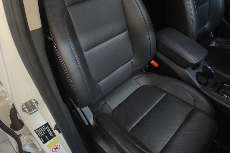 Used CHANGAN CS75 2016 1.8T Automatic Elite Model China IV Standard Right Front Seat