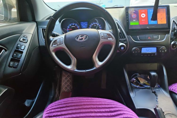 Used Hyundai ix35 2013 2.0L Automatic Two-Wheel Drive Smart GLS China IV Standard