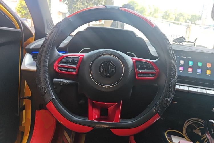 Used MG 5 2021 180 DVVT CVT Youth Luxury Edition
