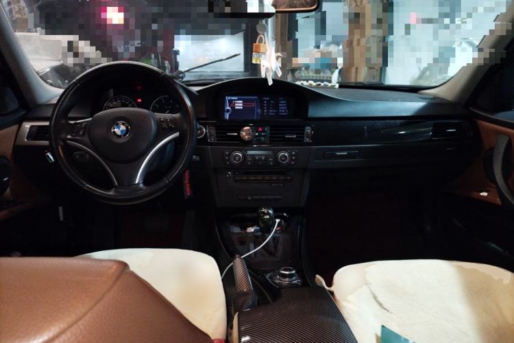 Used BMW 3 Series 2010 320i Luxury Model
