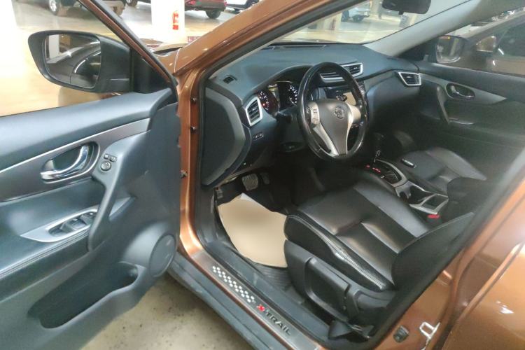 Used Nissan X-Trail 2014 2.0L CVT Comfort Edition 2WD
