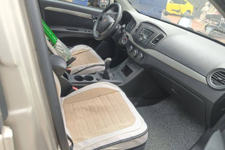 Used Roewe 350 2015 1.5L Manual Luxury Sunroof Edition