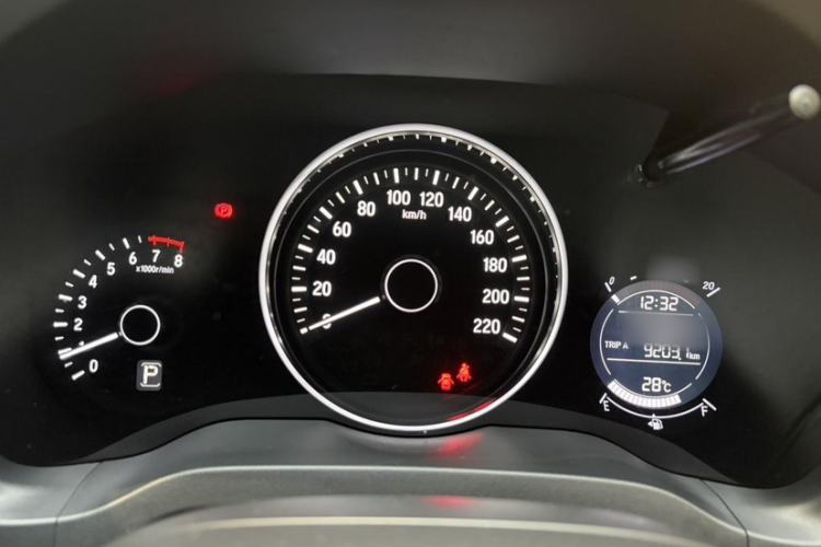 Used Honda Vezel 2020 1.5L CVT Pioneer Edition Interior 2