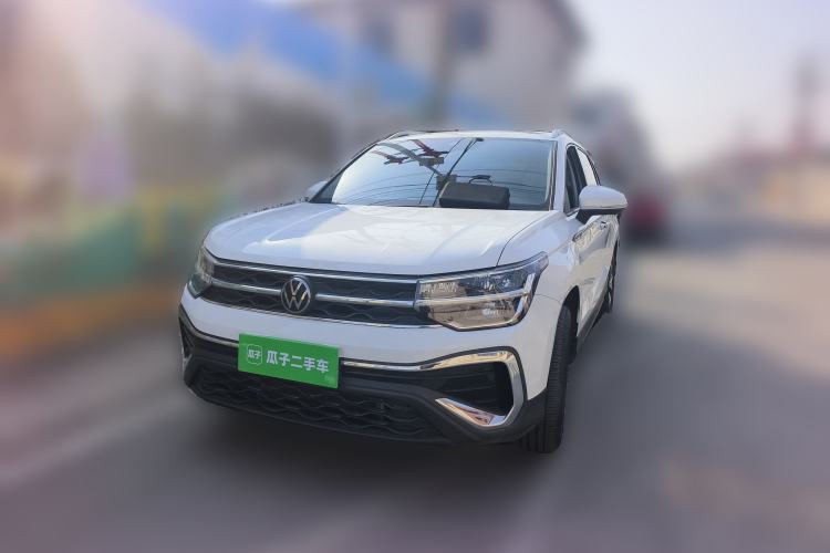 Used Volkswagen Tharu 2023 300TSI Two-Wheel-Drive Moonlight Edition