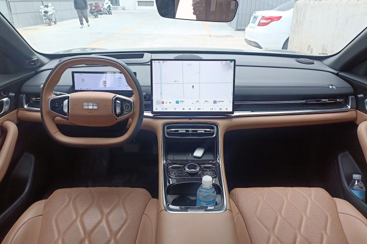 Used Geely Galaxy A7 2025 Model EM-i 150km Starship Edition Center Console