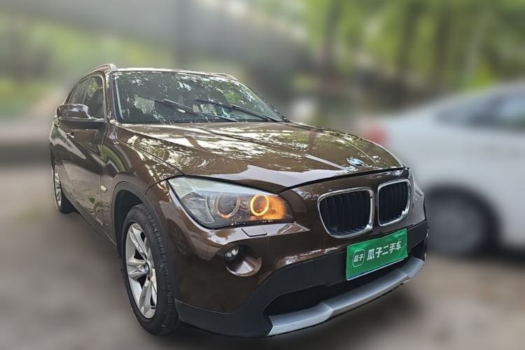 Used BMW X1 2012 xDrive20i Luxury Model Front Right 45 Deg