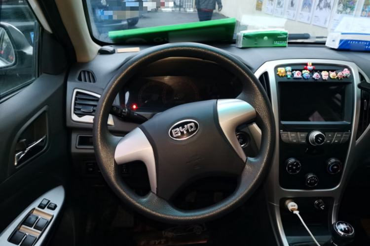 Used BYD F3 2015 Energy-Saving Edition 1.5L Manual Luxury Model Steering Wheel