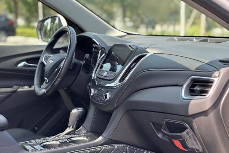 Used Chevrolet Equinox 2019 535T Automatic YuJie Edition China VI