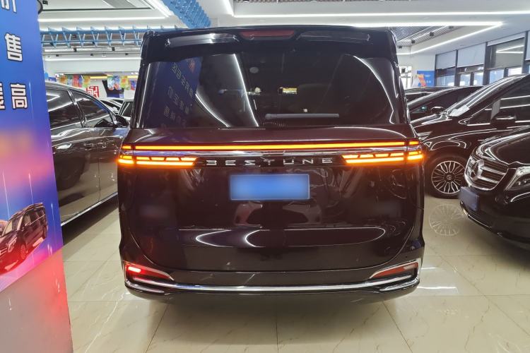 Used Bestune M9 2023 2.0T Ultimate Edition
