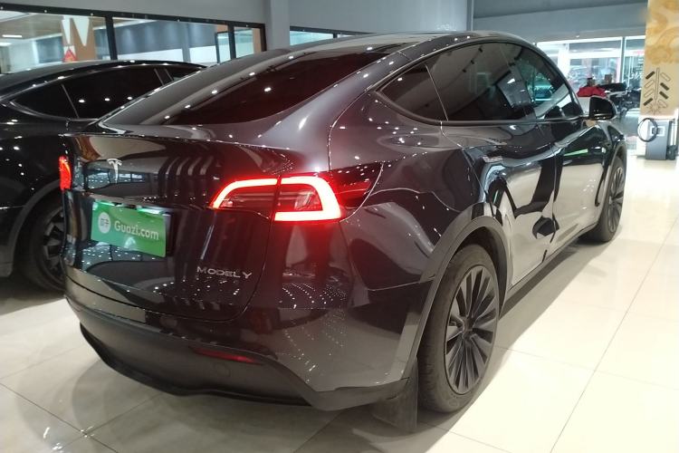 Used Tesla Model Y 2024 Rear-Wheel-Drive Version
