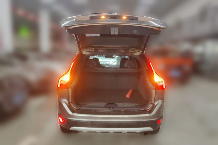 Used Volvo XC60 2013 T5 Zhiya Edition Trunk