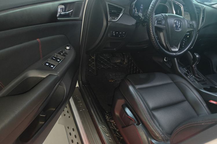 Used CHANGAN CS75 2016 1.8T Automatic Elite Model China IV Standard Driver Seat