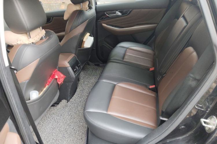 Used Dongfeng Aeolus AX7 2018 Classic 1.6T Automatic Luxury Model
